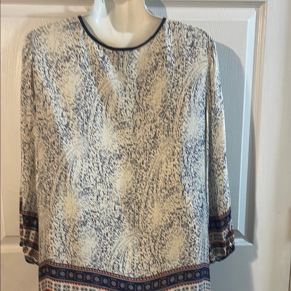 Chic Blue and Cream Women's Blouse - Picture 5 of 8